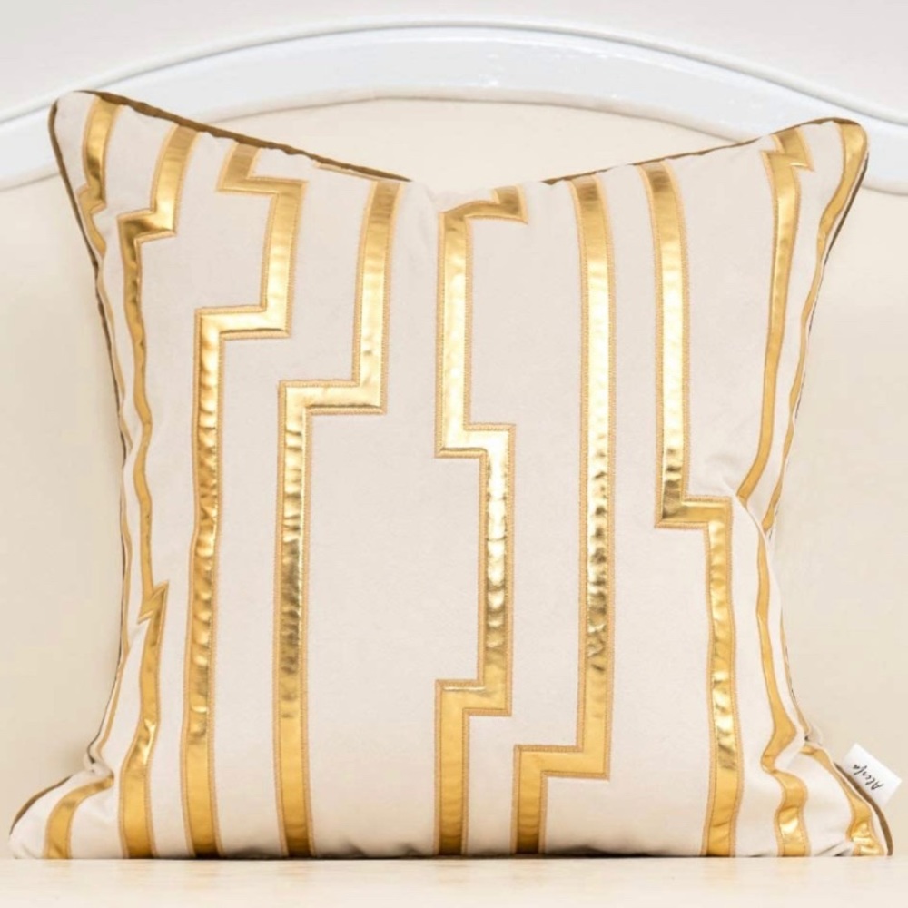 🎉HOST PICK | Luxury Home | Modern Gold Geo Velvet Pillow Cover